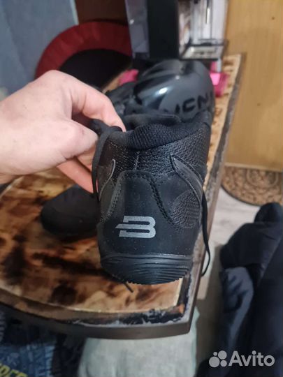 Боксерские перчатки,баксюрки