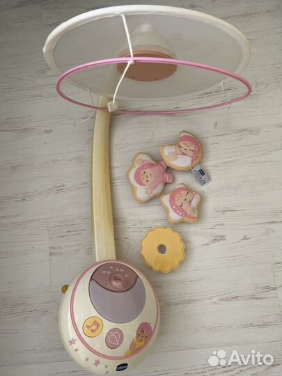 Мобиль на кроватку chicco « Волшебные звёзды»