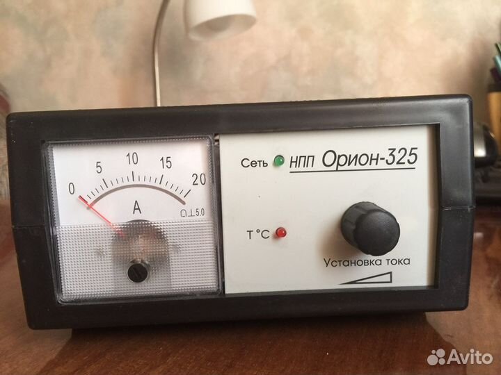 Автомобильное зарядное устройство Орион 325