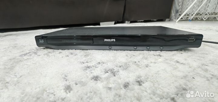 Blu ray плеер Philips BDP5200