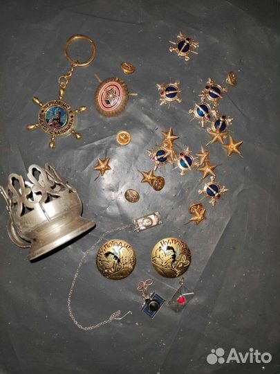 Значки, пуговицы