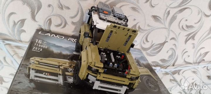 Lego technic Land Rover Defender