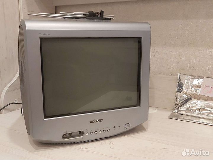 Телевизор Sony trinitron