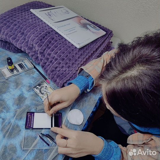 Обучение наращиванию и ламинированию ресниц. %