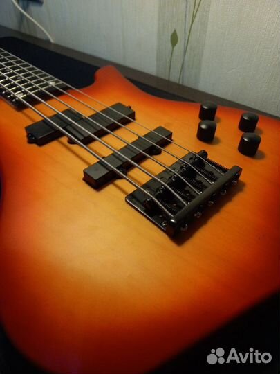 Бас-гитара Starforce 00374