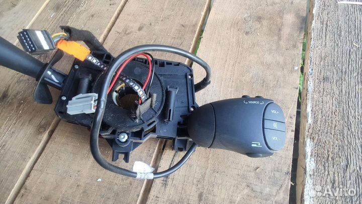 Подрулевой переключатель Renault Symbol