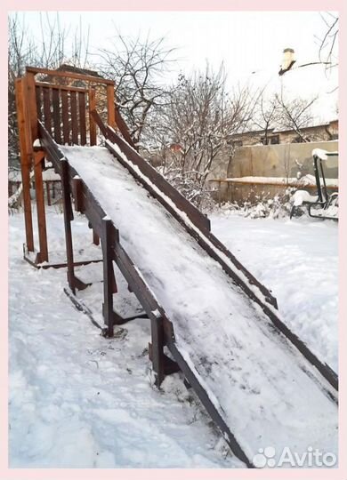 Зимняя горка деревянная ледянка