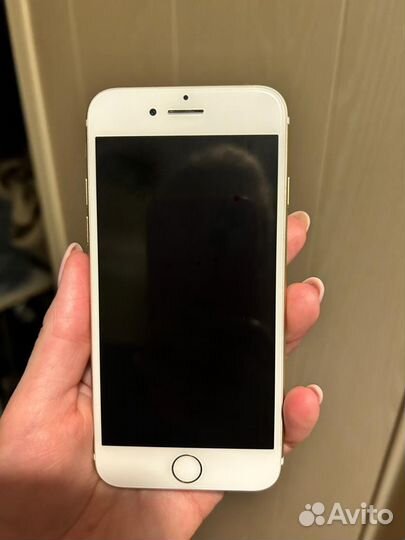 Телефон iPhone 7 32gb
