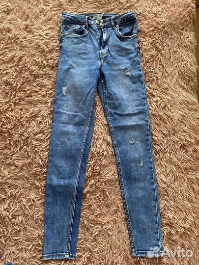 Джинсы bershka