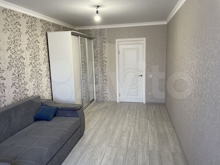 2-к. квартира, 75 м², 4/4 эт.