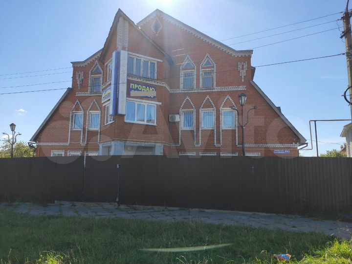 Помещение свободного назначения, 885 м²