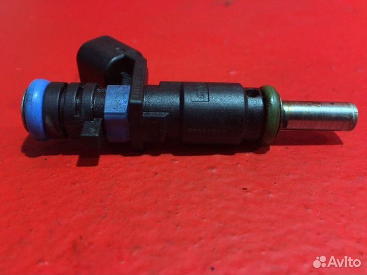 Форсунка Opel Astra J A16XER 2012