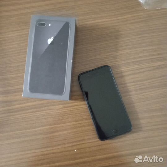 iPhone 8 Plus, 64 ГБ