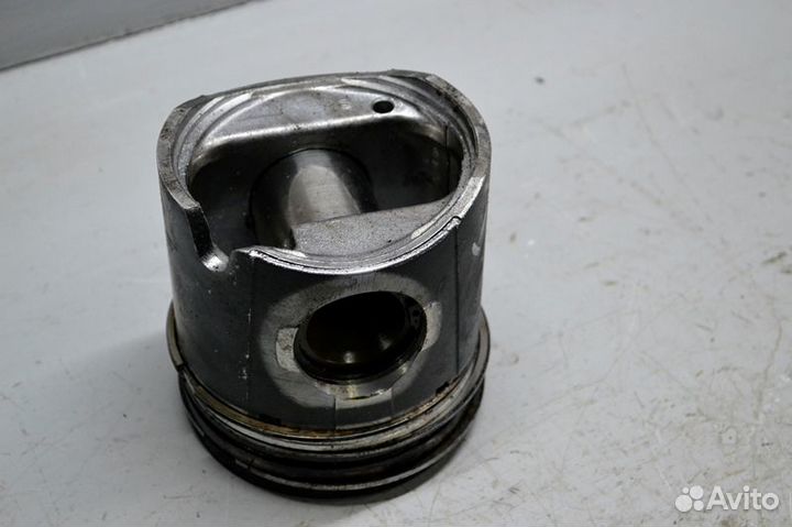 Поршень iveco Stralis (01.02)