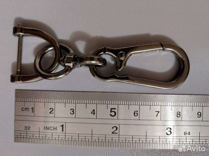 Брелок для автомобильных ключей карабин