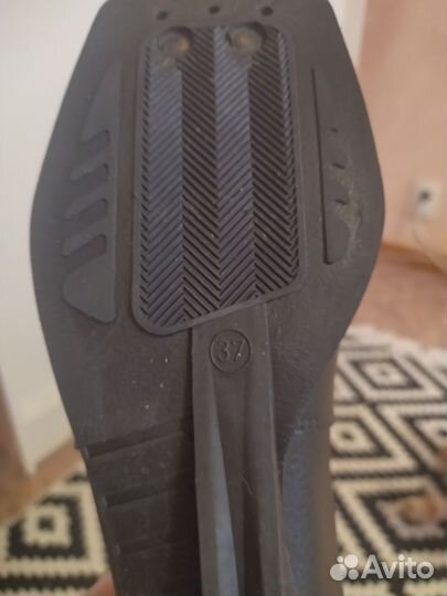 Лыжные ботинки