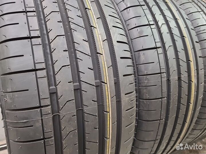 Armstrong Blu-trac HP 225/45 R18