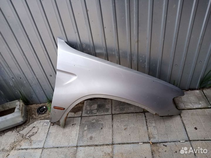Крыло переднее правое, на бмв е53