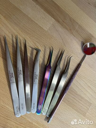 Для наращивания ресниц и ламинирования бровей