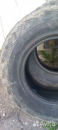 Kumho Road Venture MT51 235/75 R15