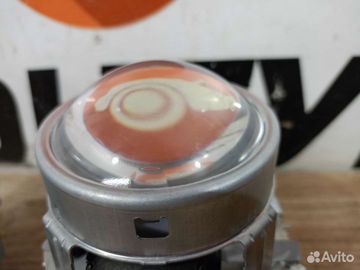 Биксеноновая линза Hella