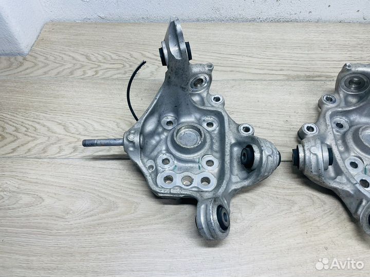 Кулаки задние пара Honda Accord 8 CU 2.4