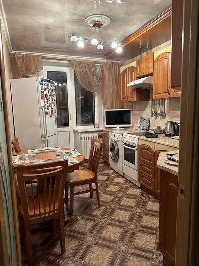 3-к. квартира, 65 м², 2/5 эт.