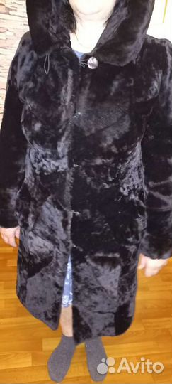 Шуба мутоновая с капюшоном