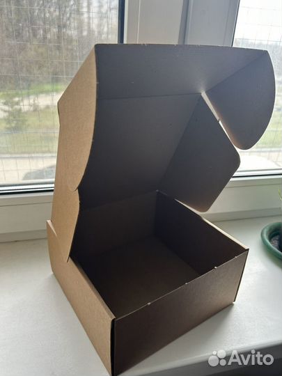 Коробка самосборная картонная подарочная крафт