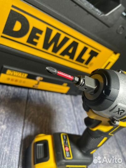 Аккумуляторный гайковерт dewalt 18в Новый