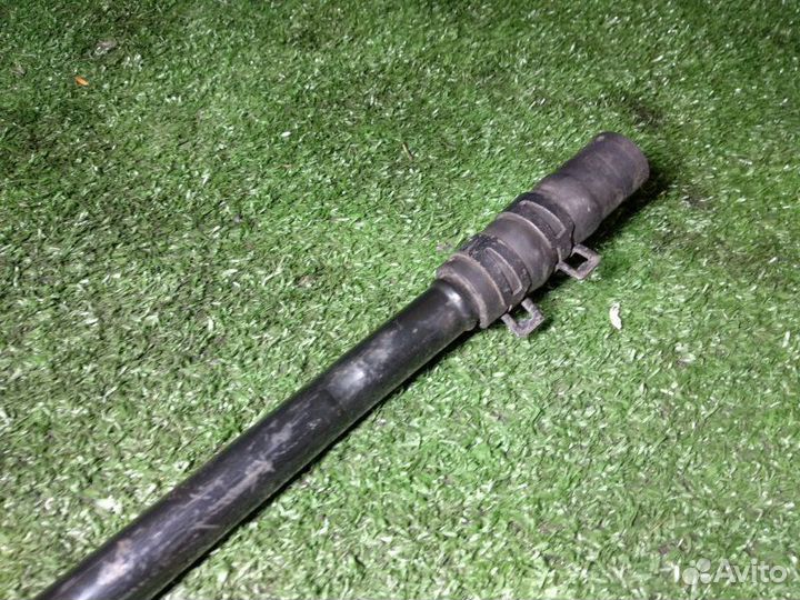 Патрубок системы охлаждения Land Rover Discovery 3