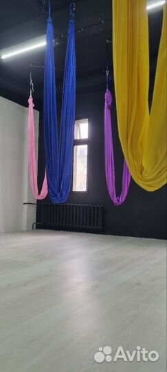 Занятия для детей антигравити, аэройога