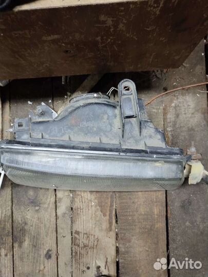 Фары на Toyota Corolla AE90