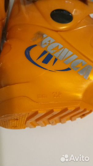 Продам детские горнолыжные ботинки Tecnica