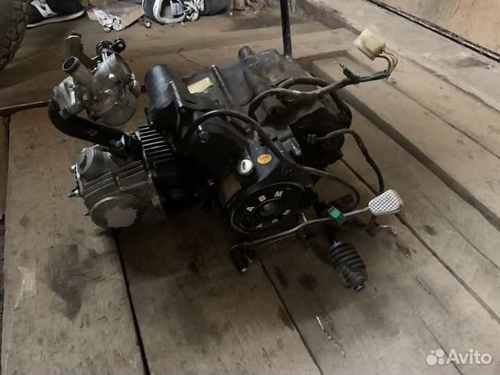 Двигатель на мопед альфа 110 (небольшой торг)