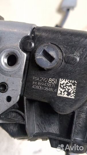 Замок двери левый передний Peugeot 208