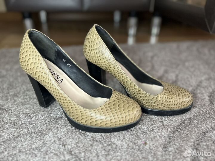 Туфли на каблуке 37