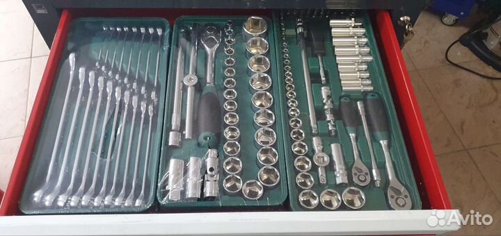 Тумба инструментальная 5-и полочная 101 предмет