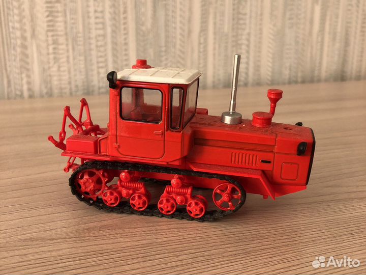 Т-175 (1:43) трактор Волгарь