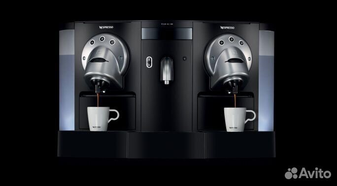 Кофемашина Nespresso CS200 + капучинатор CS20