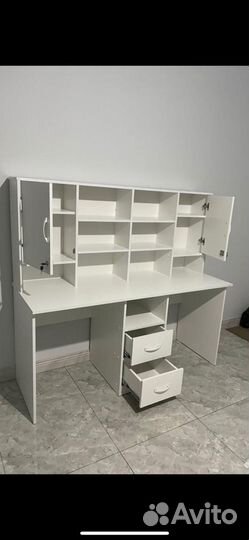 Письменный стол для школьника на двоих