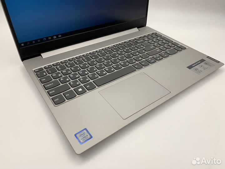 Свежий, мощный ноутбук (3.4 ггц/ SSD/ 8 гб)