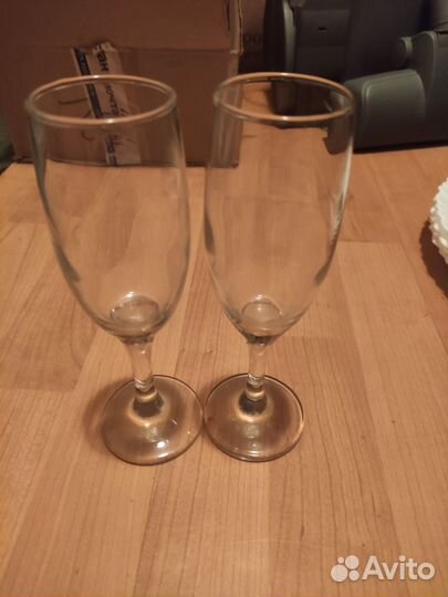 Рюмки, бокалы, чашки