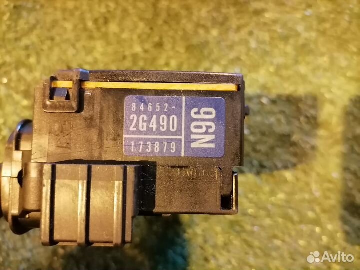 Переключатель подрулевой (дворников) 84652-2G490 T