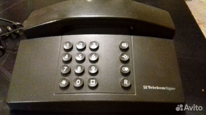 Стационарный телефон