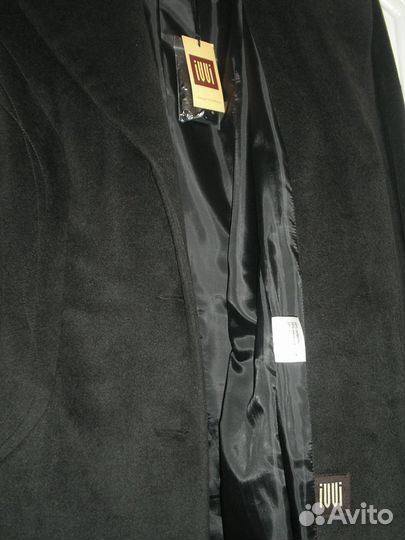 Стильное пальто классика