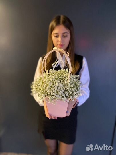 Комозицая из белых гипсофили