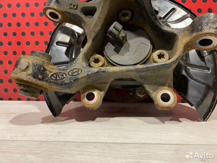 Кулак задний правый Kia Proceed seurpj721 G4LH 1.5