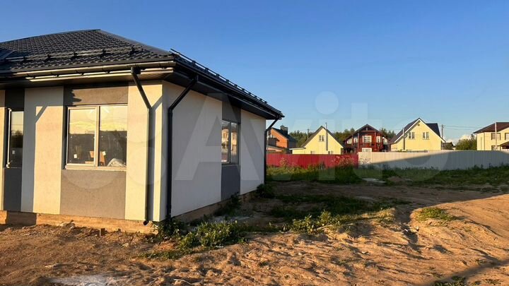 Коттедж 100 м² на участке 8 сот.