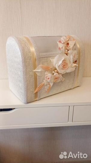 Свадебный сундучок, казна для денег